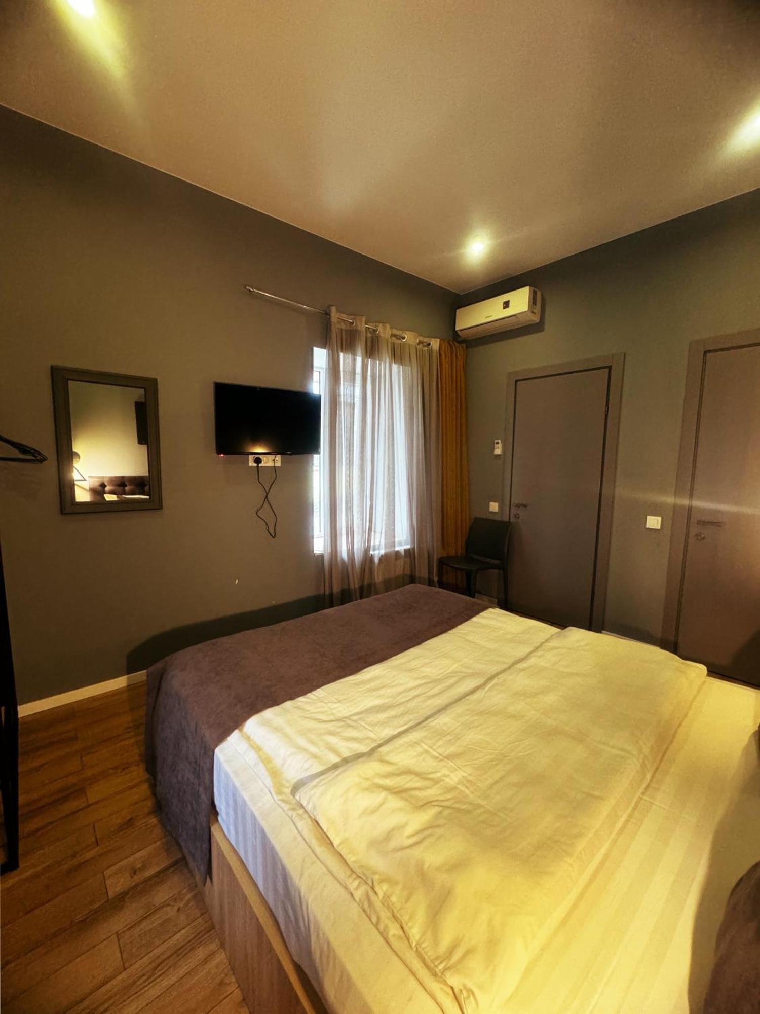 Hotel Classic Corner Τυφλίδα Εξωτερικό φωτογραφία