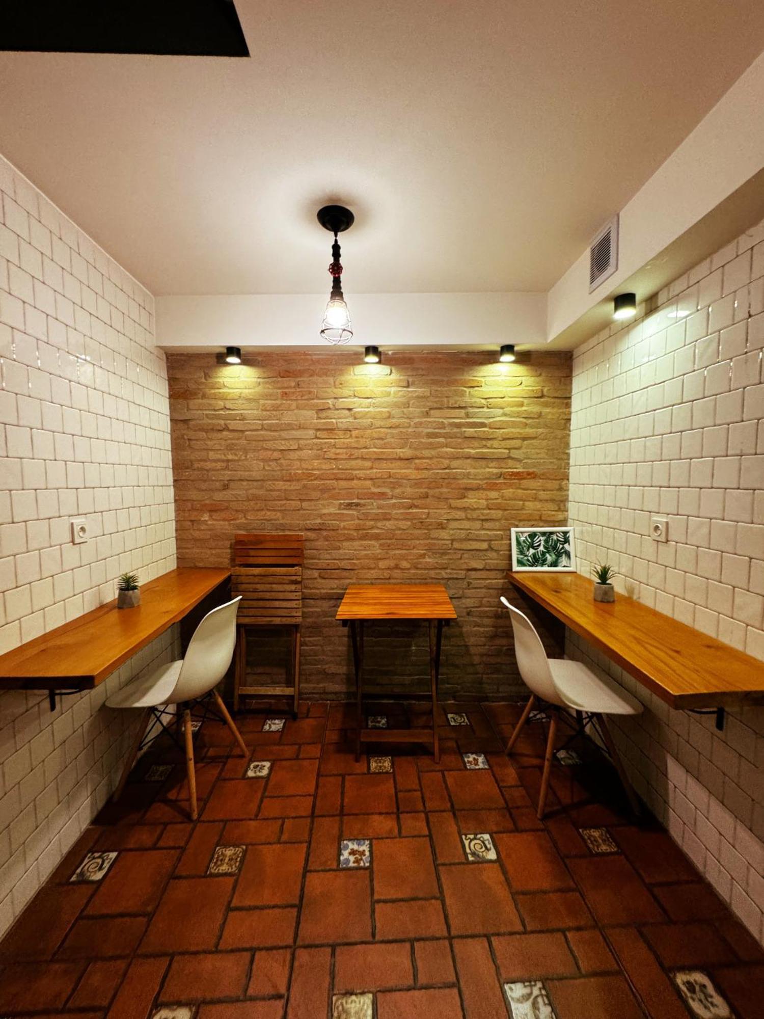 Hotel Classic Corner Τυφλίδα Εξωτερικό φωτογραφία