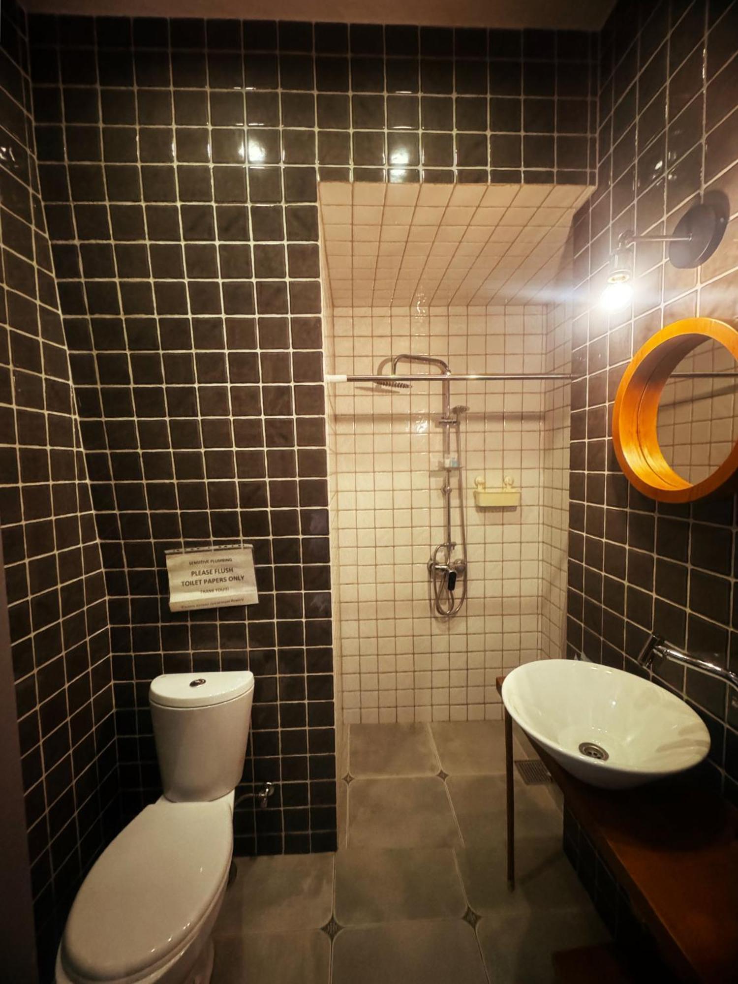 Hotel Classic Corner Τυφλίδα Εξωτερικό φωτογραφία